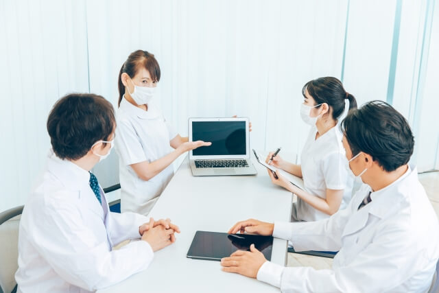 医師やスタッフが実感する使いやすい電子カルテの具体的なポイント