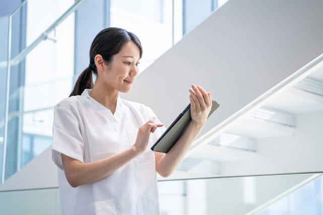 複数の端末から利用できるクラウドカルテの遠隔操作と使い勝手